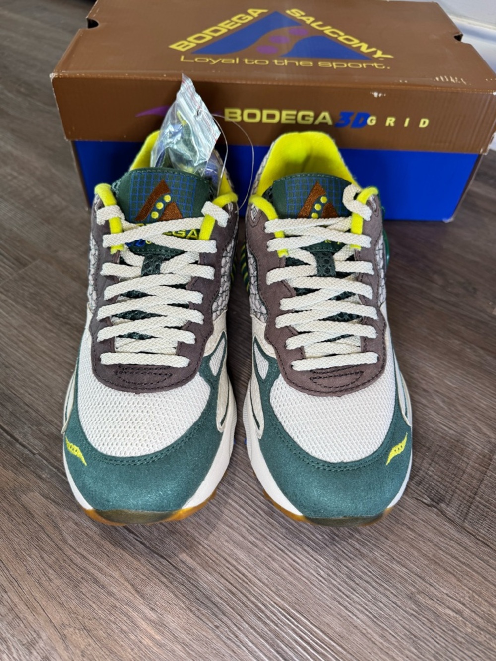 Saucony X Bodega 3D Grid Hurricane Cream Green Beige Sneakers - Picture 5 of 15